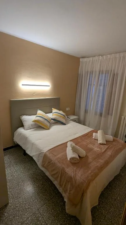 Habitación Doble Económica — Hotel Fonda Agusti