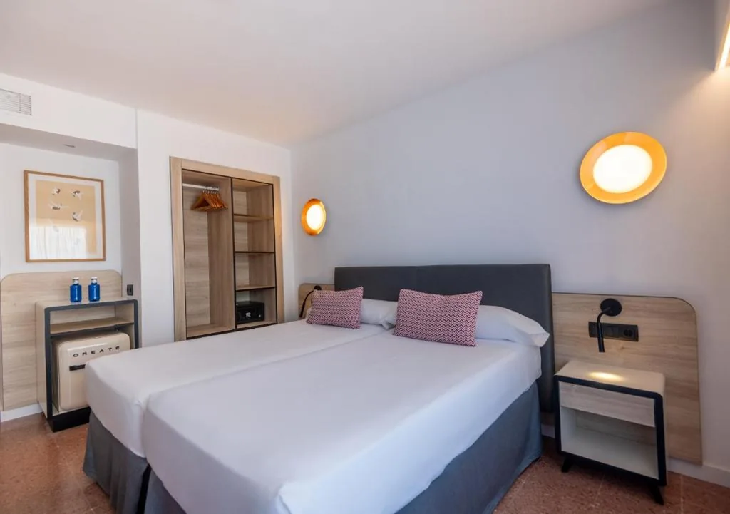 Camera doppia Comfort - 2 letti — Hotel Foners