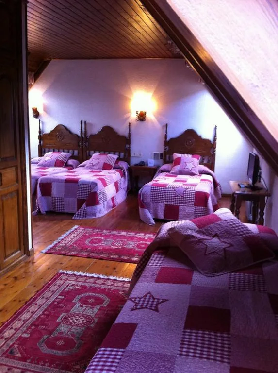 Habitación cuádruple — Hotel Fonfreda