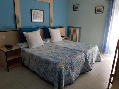 Hotel Fray Juán Gil — Foto 2