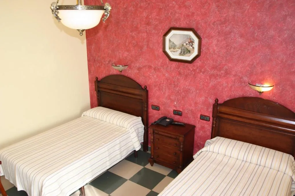 Habitación Familiar — Hotel Frijon