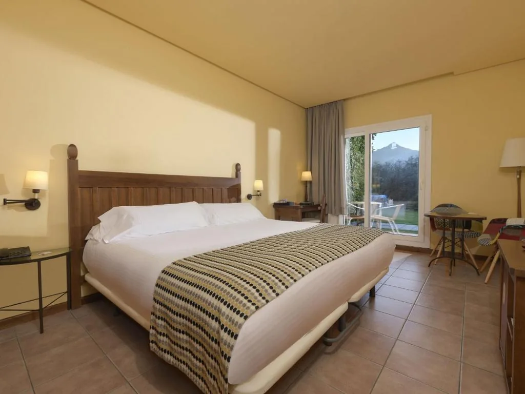 ガーデンビュー・トリプルルーム — Hotel Fuerte Grazalema