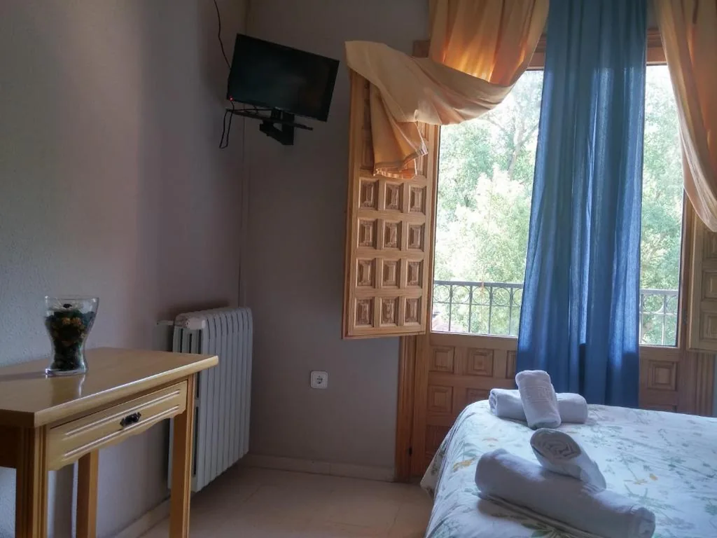 Chambre double avec vue sur la montagne — Hotel Fuertescusa, Serranía de Cuenca
