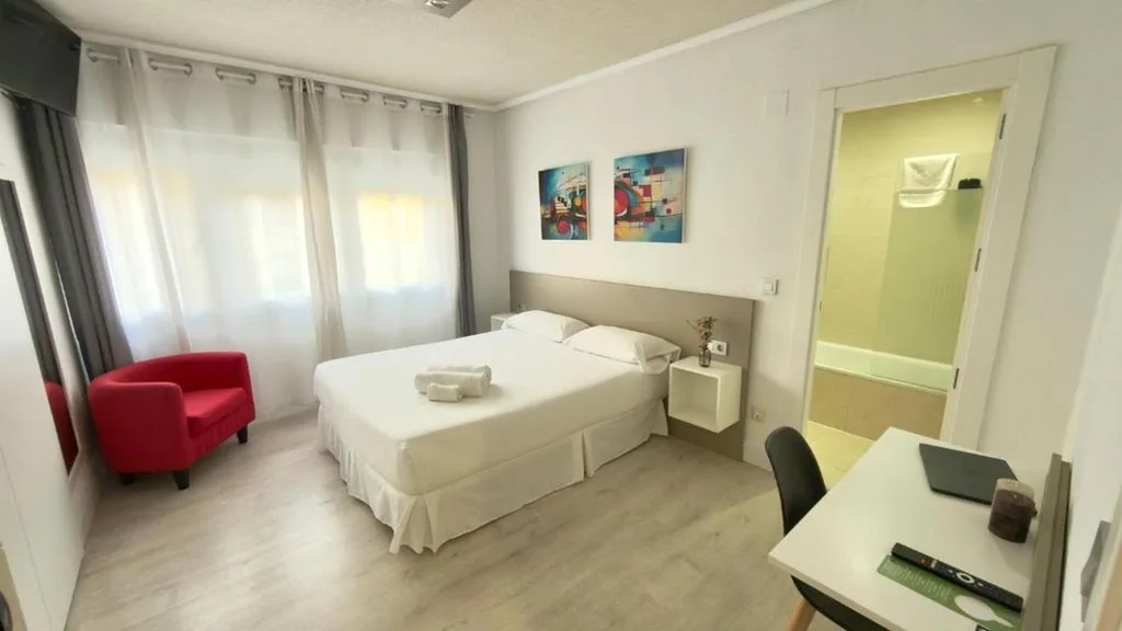 ダブルベッドルーム — Hotel Gabriel y Galán