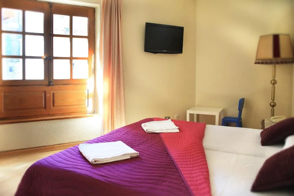 Tweepersoonskamer - 1 of 2 bedden — Hotel Gaudi