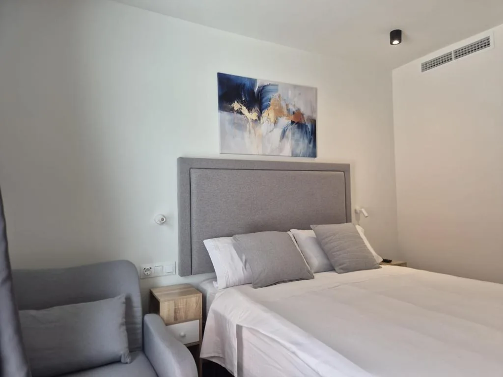 豪华双人间（2位成人＋1名儿童） — Hotel General Ricardos