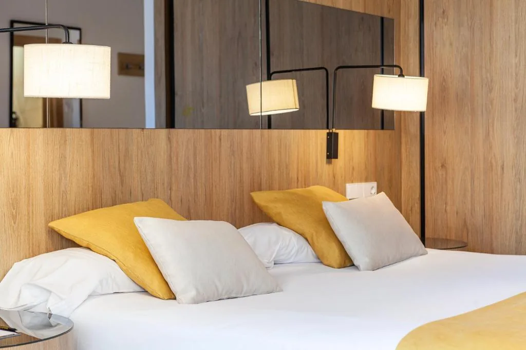 Habitación Doble Deluxe con terraza — Hotel Gold Arcos 4 Sup - Modern Luxury Experience