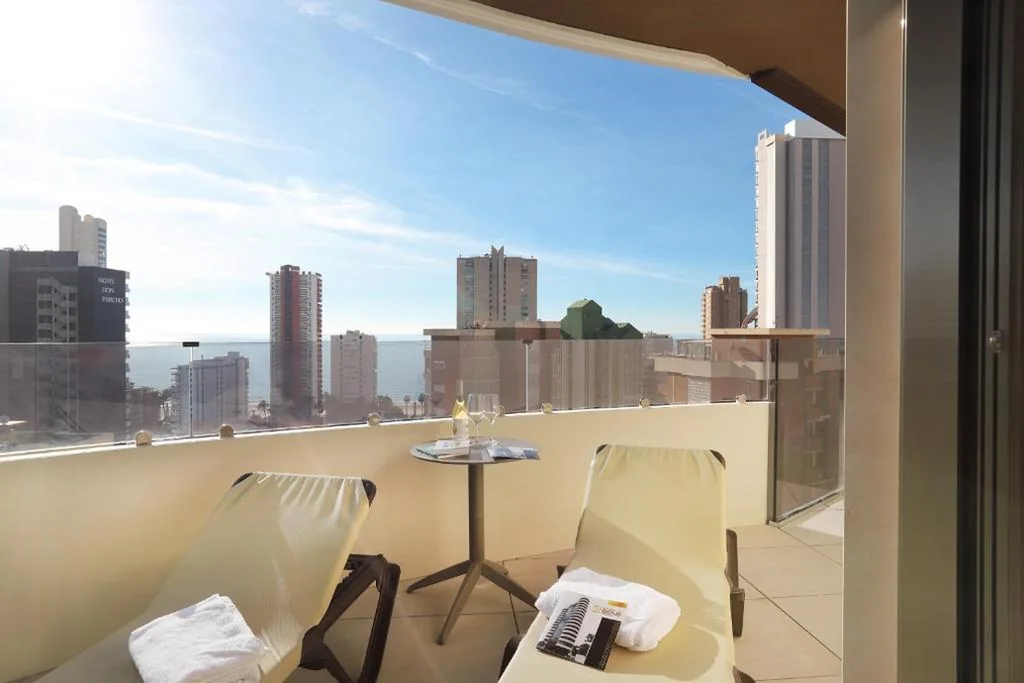 Habitación Executive - 2 camas grandes — Hotel Gold Arcos 4 Sup - Modern Luxury Experience