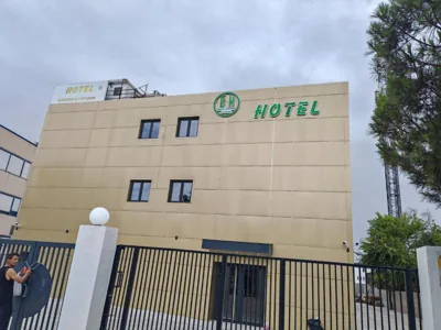 Hotel Golden Alcorcon — 写真 5