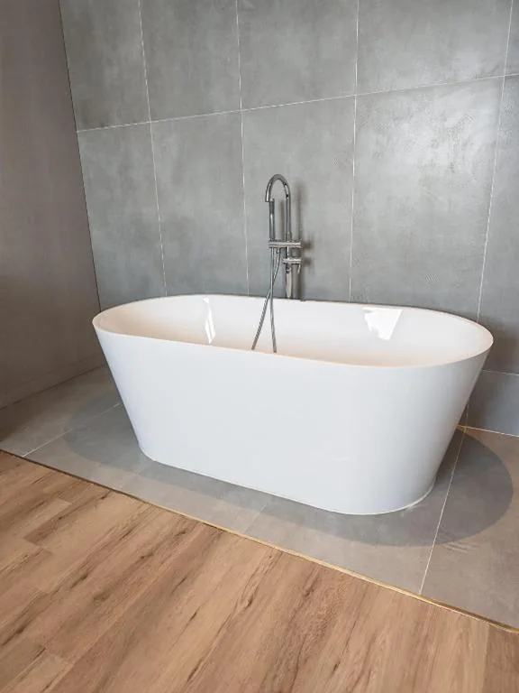 Suite Deluxe con vasca idromassaggio — Hotel Golden