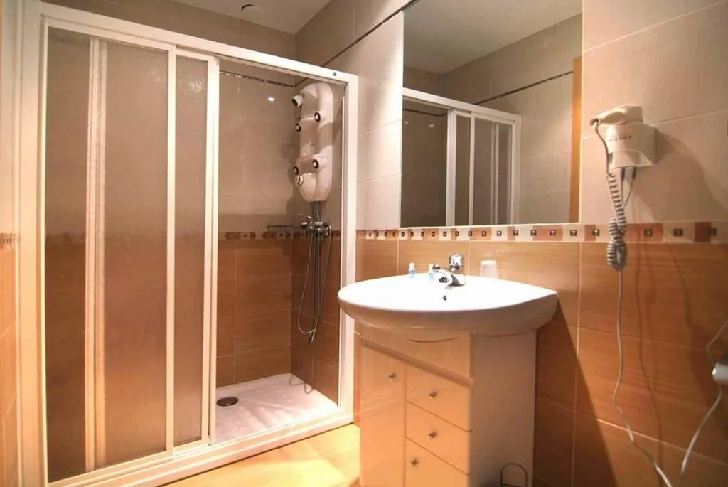 Doppelzimmer — Hotel Gomar