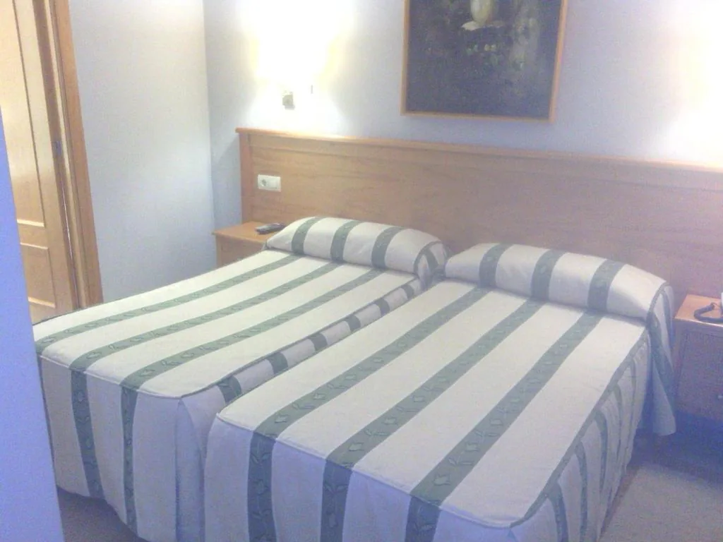 Quarto Duplo - 2 camas — Hotel Goya