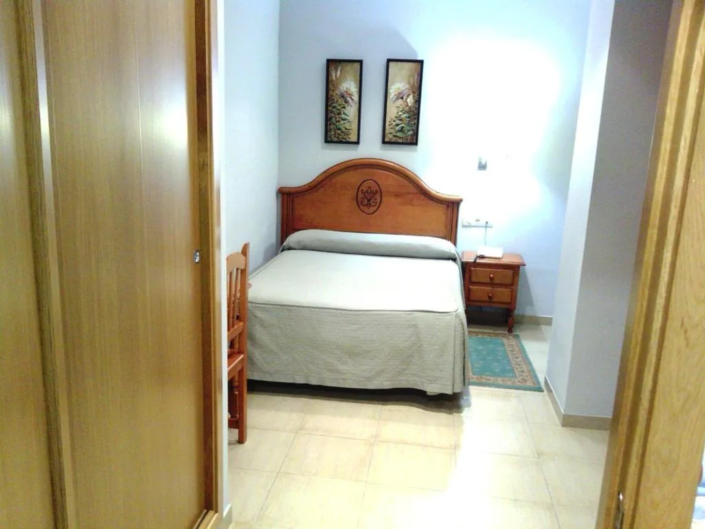 Quarto Duplo adaptado para pessoas com mobilidade reduzida — Hotel Goya