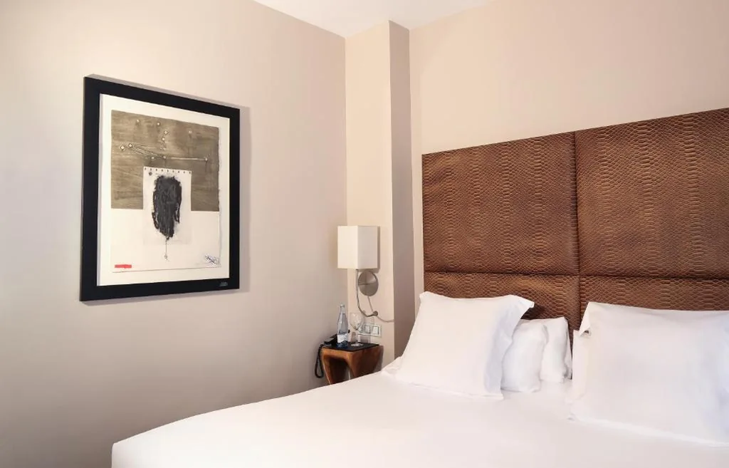 Suite Júnior (3 adultos) — Hotel Gran Derby Suites, a Small Luxury Hotel of the World