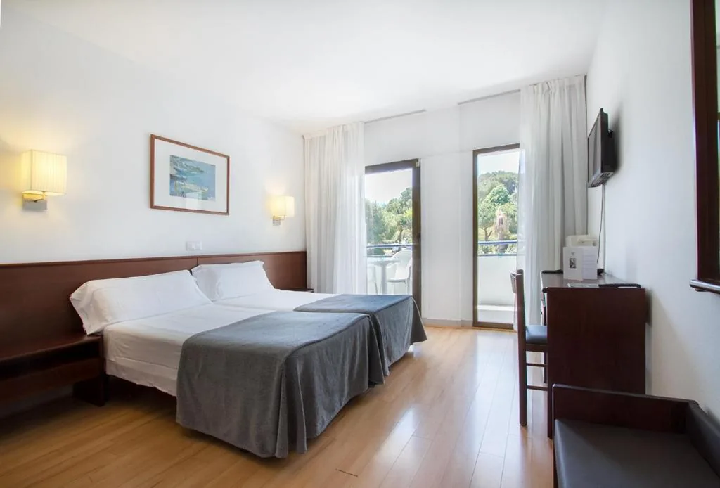 Doppelzimmer – 1 oder 2 Betten — Hotel Gran Garbi & AquaSplash
