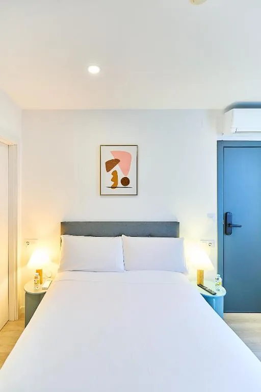 Habitación Doble Económica — Hotel Gran Vía by gaiarooms