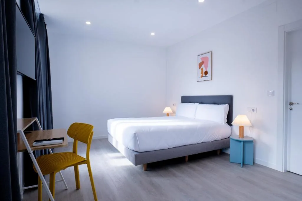 Habitación Doble Superior — Hotel Gran Vía by gaiarooms