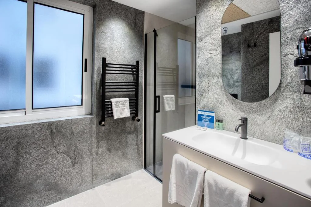 Estudio con 1 cama grande — Hotel Gran Via