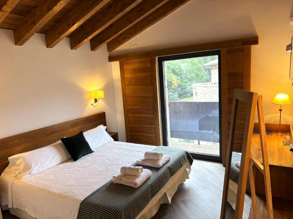 Camera Deluxe con letto extralarge — Hotel Gredos María Justina