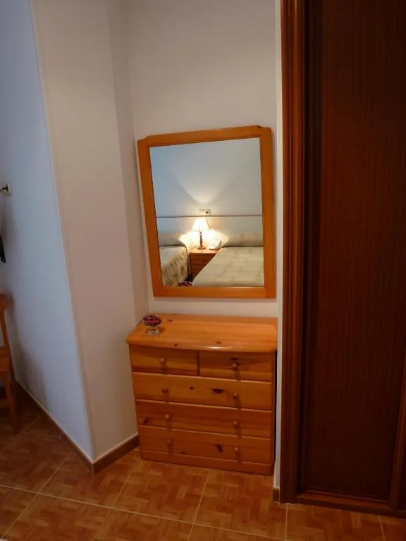 Habitación Doble con balcón - 2 camas — Hotel Grove