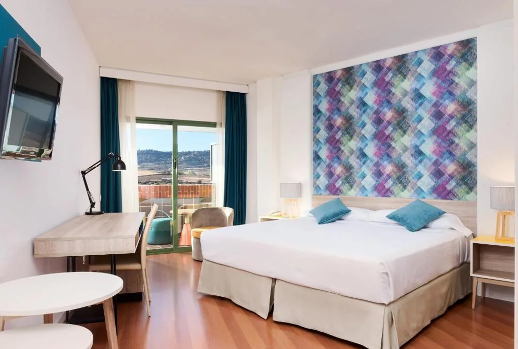 Quarto Premium — Hotel Guadalajara and Conference Center, Affiliated by Meliá