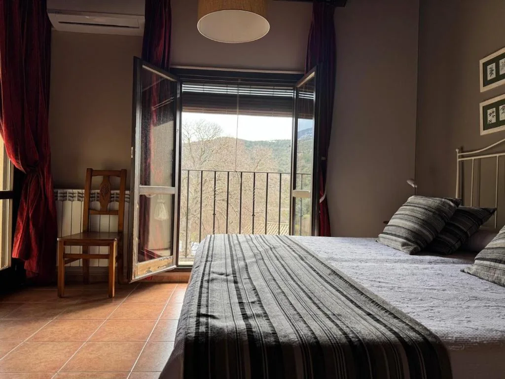 Chambre Double Supérieure — Hotel Guara Inlukā