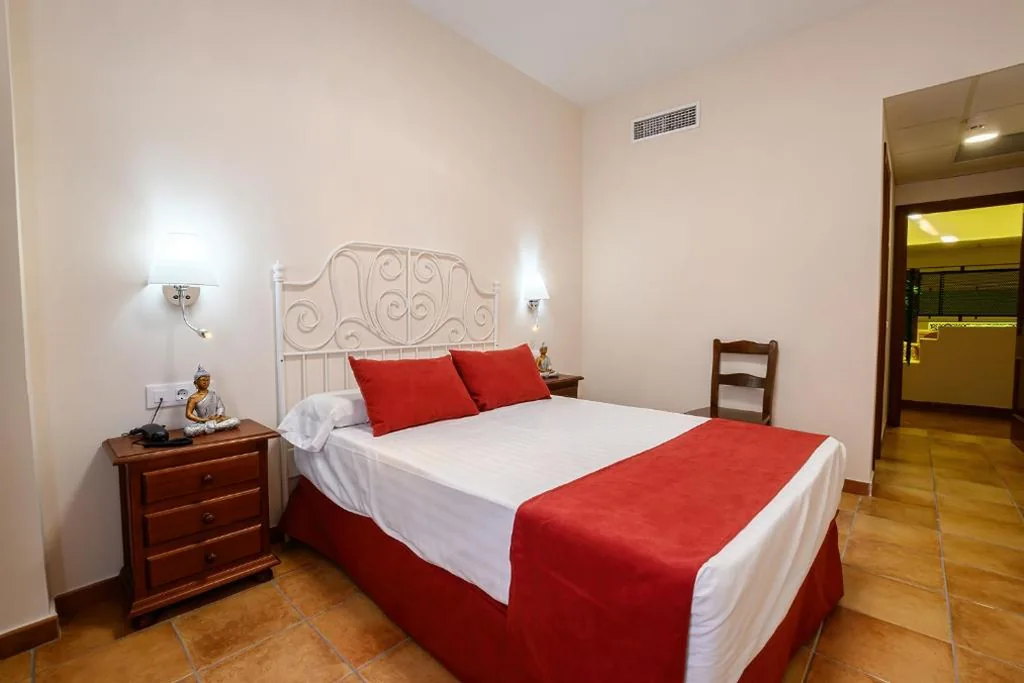 Doppelzimmer — Hotel H28 Camas