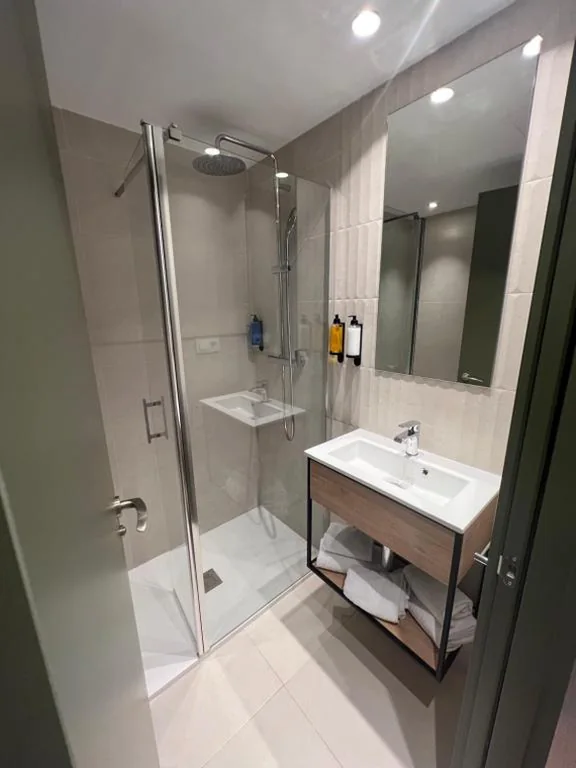 Habitación Doble con terraza - 1 o 2 camas — Hotel H4 Cangas 3 Superior