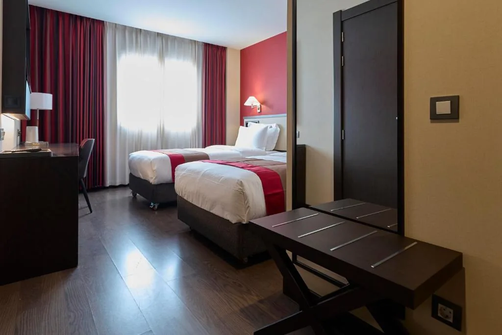 Doppelzimmer – 1 oder 2 Betten — Hotel HA Parla