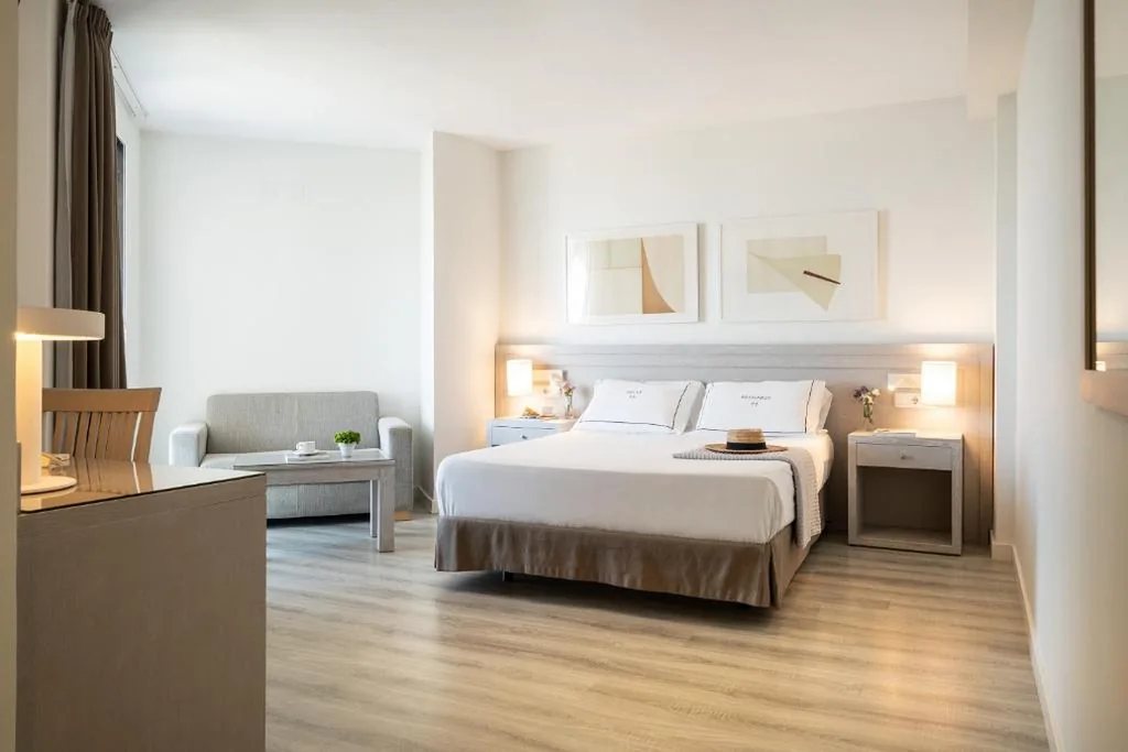 Habitación Panorámica Grand con vistas al mar — Hotel Helios Costa Tropical