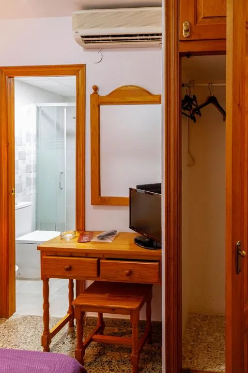 Habitación Individual Económica — Hotel Herasu