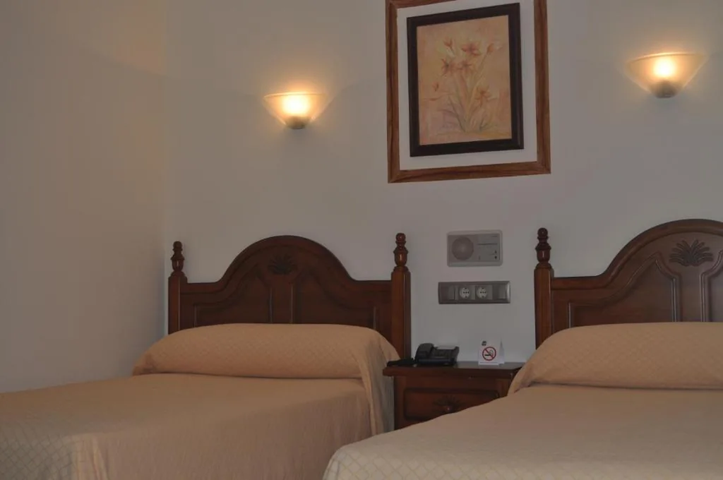 Triple Room — Hotel Heredero