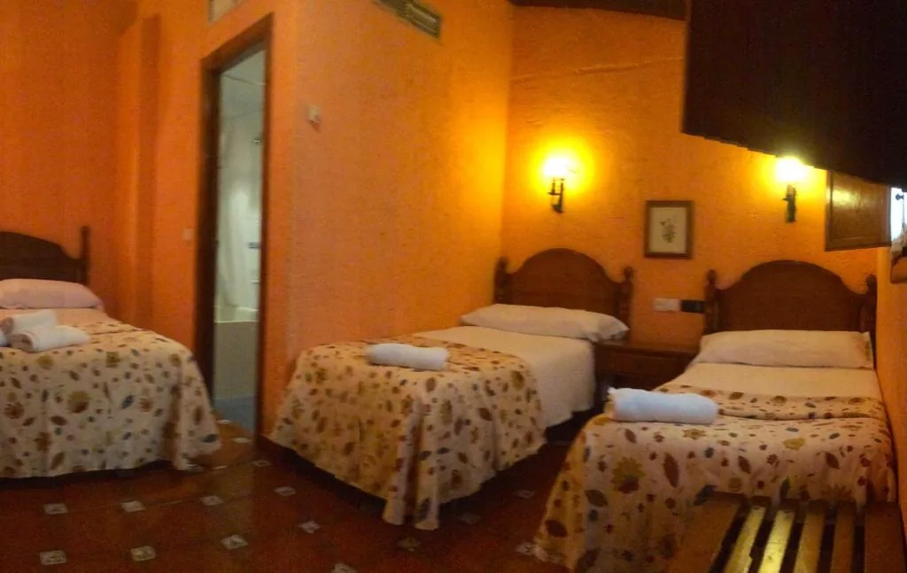 Camera quadrupla — Hotel Hermanos Macias