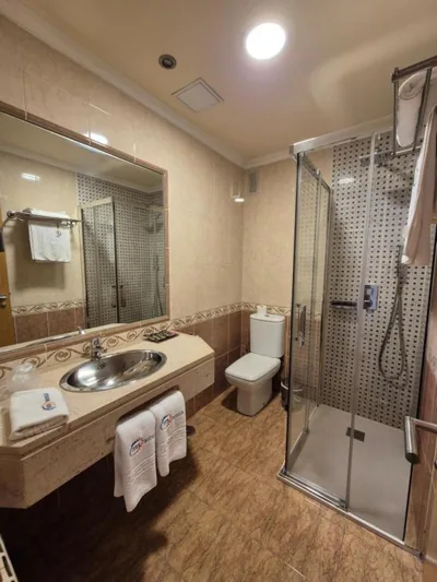 Hotel HHB Pontevedra Confort — Foto 8
