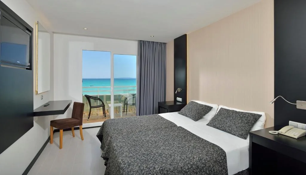 Double Room with Sea View — Hotel Hispania
