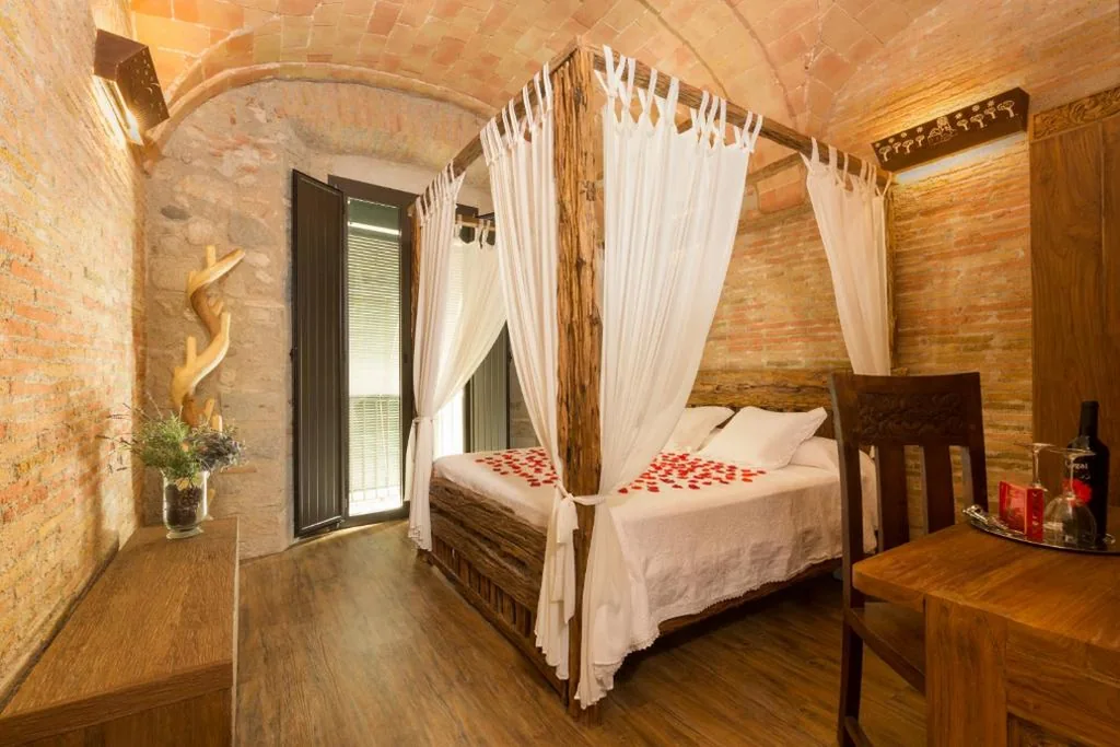 Romantisches Zimmer — Hotel Històric