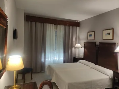 Hotel Iberia Plaza América — foto 9
