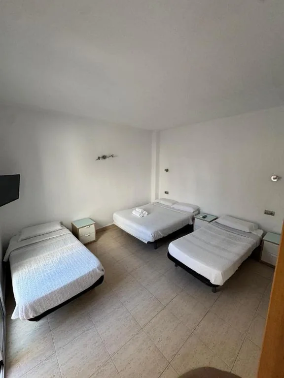 Quarto Quádruplo — Hotel Ibiza