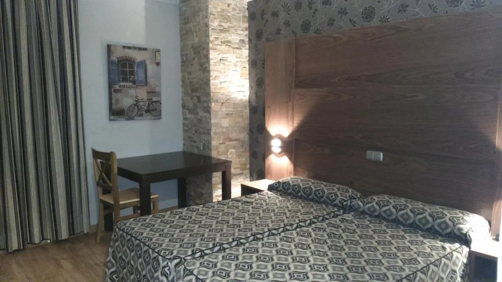 Habitación Individual — Hotel Ideal