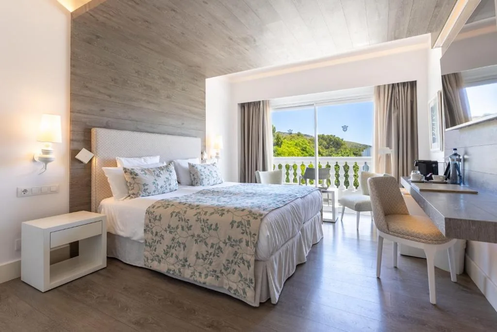 Tweepersoonskamer met balkon — Hotel Illa d'Or & Club Apts 4* Sup