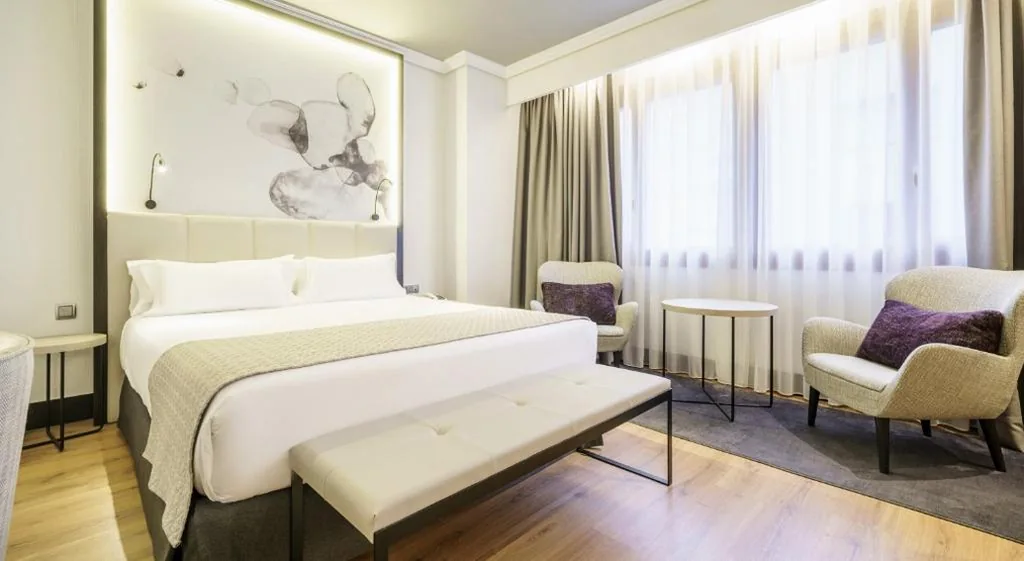 Junior Suite — Hotel Ilunion Bilbao