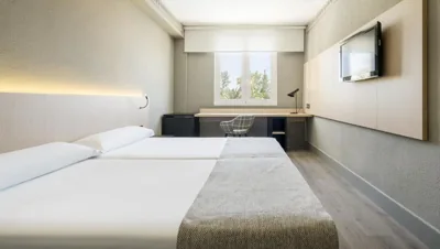Hotel Ilunion Las Lomas — foto 2