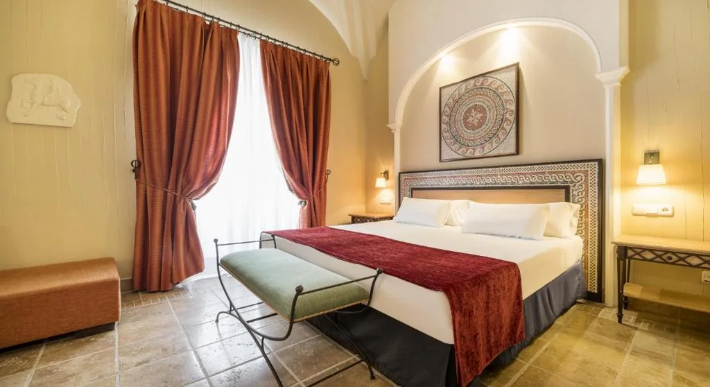 Junior Suite (2 adulti) — Hotel Ilunion Mérida Palace