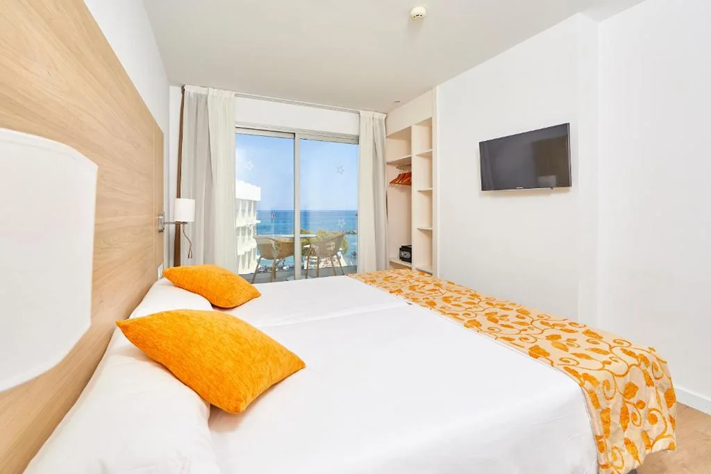 Doppelzimmer mit direktem Meerblick — Hotel Ilusion Moreyo - Adults Only