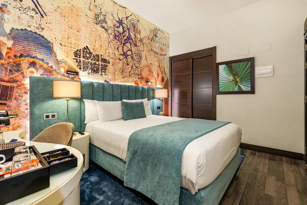 Camera matrimoniale Standard — Hotel Indigo Barcelona - Plaza Catalunya 4Sup by IHG
