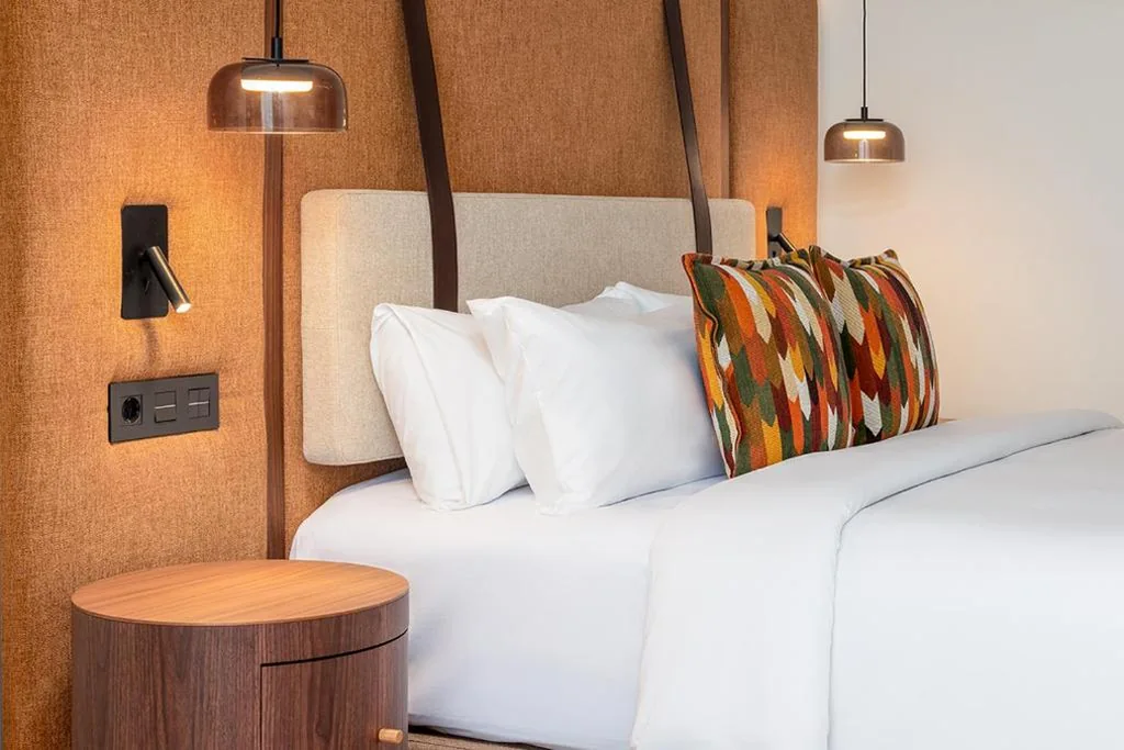 Habitación Premium con cama extragrande — Hotel Indigo Gandia Beach by IHG