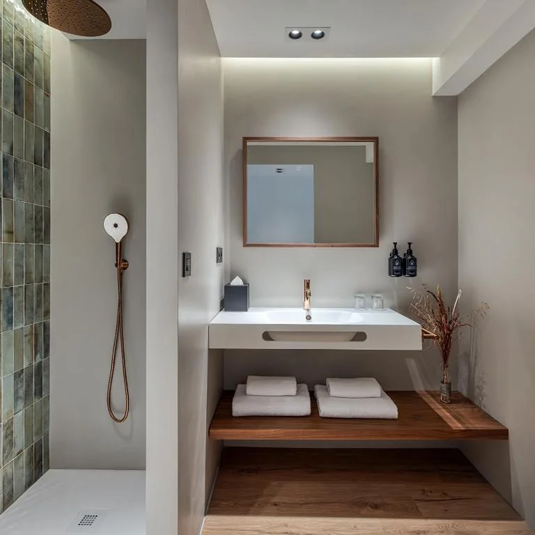 Habitación Premium con cama grande — Hotel Indigo Gandia Beach by IHG