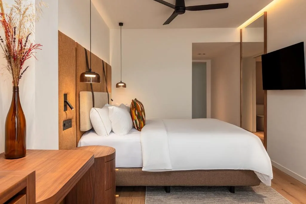 Habitación Premium — Hotel Indigo Gandia Beach by IHG
