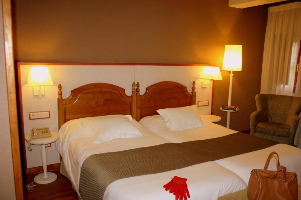 Quarto Duplo - 1 ou 2 camas — Hotel Infantado