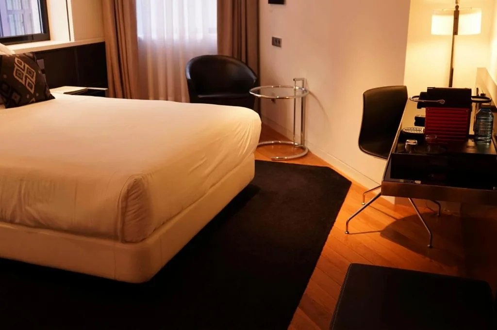 Sonderangebot – Doppelzimmer – 1 oder 2 Betten — Hotel Inffinit